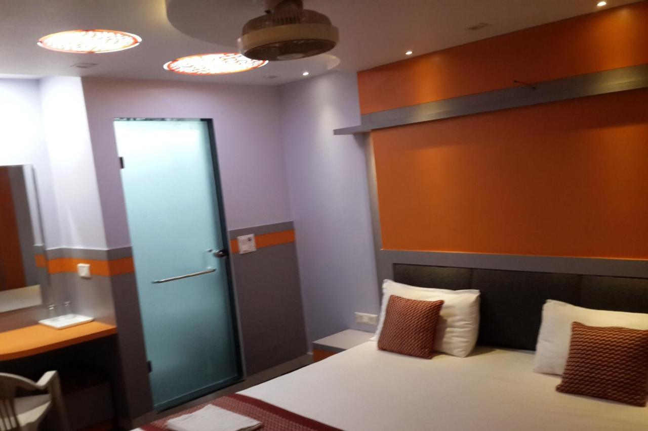 Oyo 86669 Arnav Residency Hotel Új-Delhi Kültér fotó