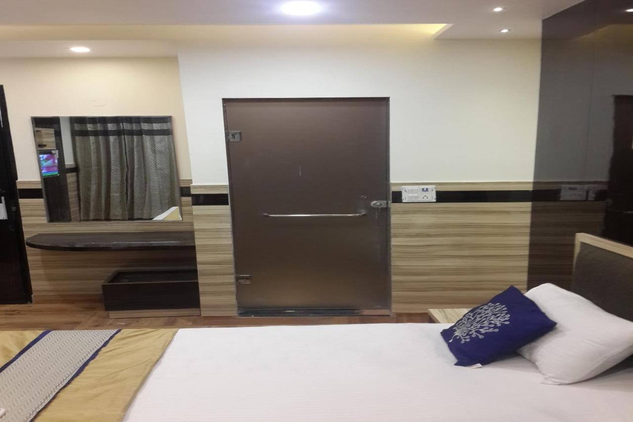 Oyo 86669 Arnav Residency Hotel Új-Delhi Kültér fotó
