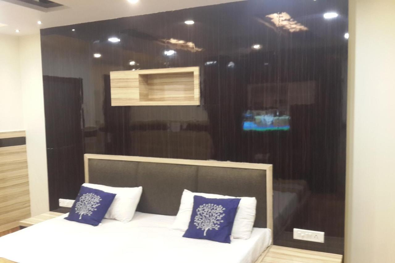 Oyo 86669 Arnav Residency Hotel Új-Delhi Kültér fotó