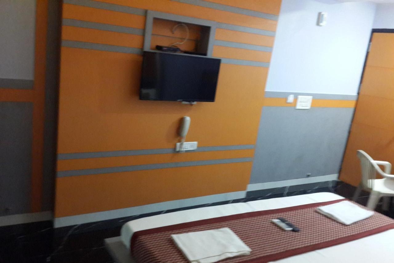 Oyo 86669 Arnav Residency Hotel Új-Delhi Kültér fotó